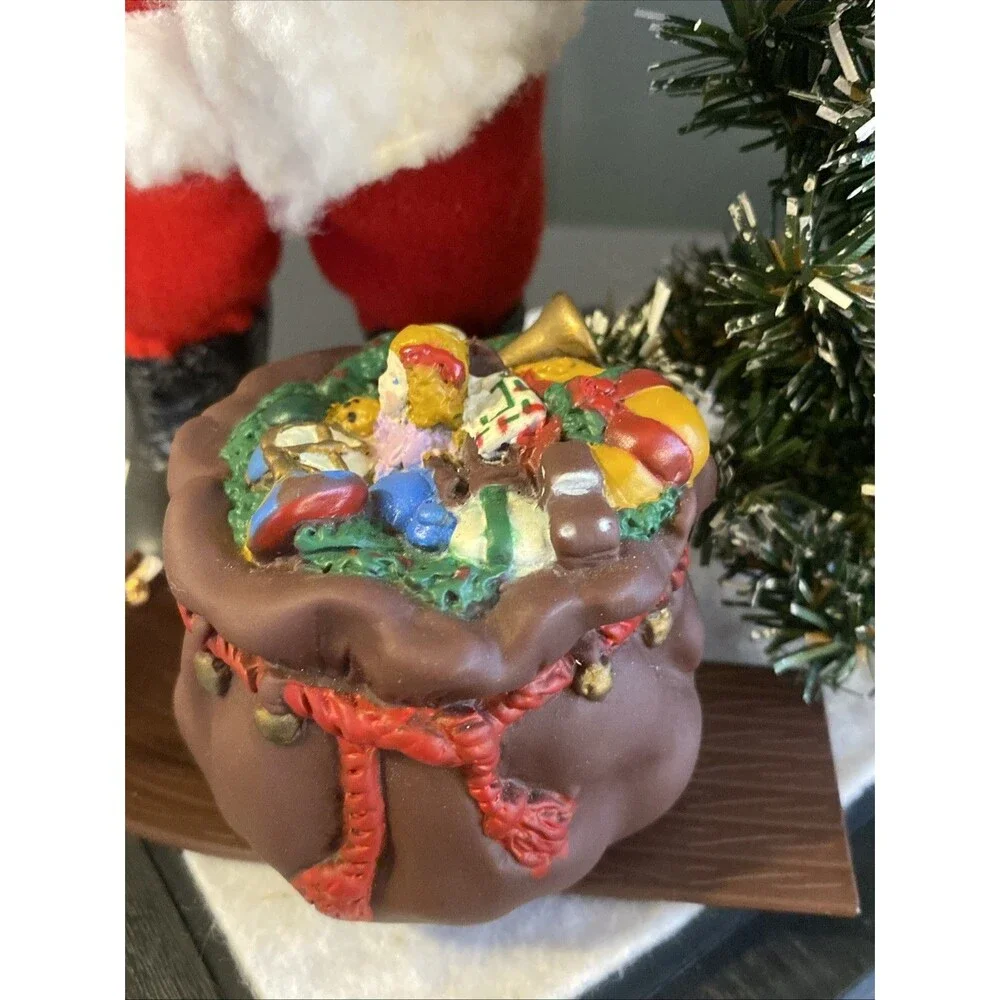 Vintage Musical Christmas Holiday Scene SANTA CHRISTMAS LIGHTED TREE BAG GIFTS